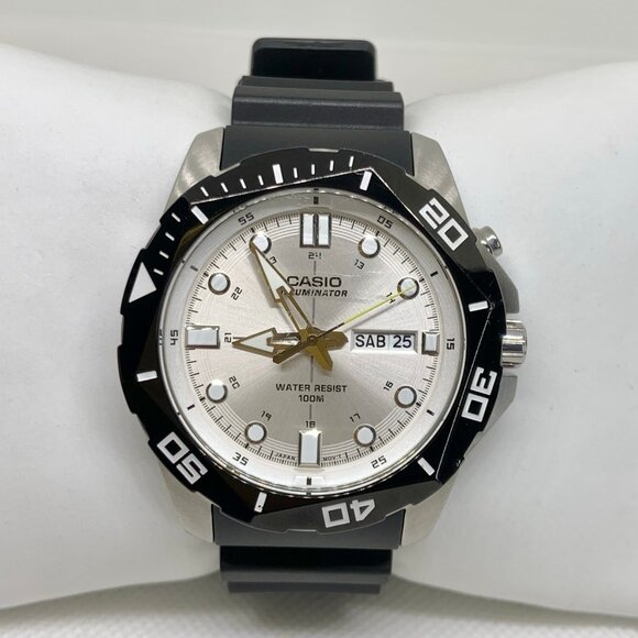 Casio Illuminator MTD-1080 Mens Watch day/date 5373 45mm rotating bezel running - Picture 1 of 8